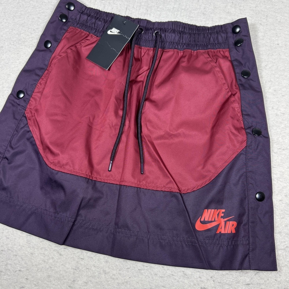 Nike Air Athletic Skirt Womens‎ XS Red Purple Snap Button Pockets AJ3842-652